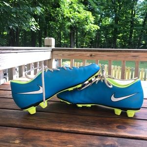 Women’s Nike soccer shoes.